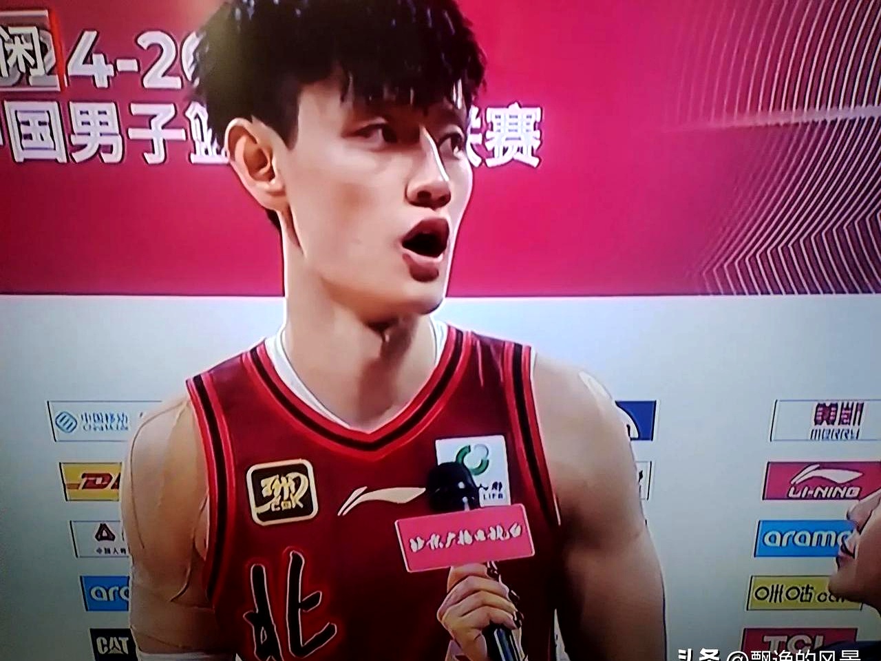 关于雄鹿观众热烈欢呼！，Scout迎来二十赛季出色发挥上演精彩一战的信息